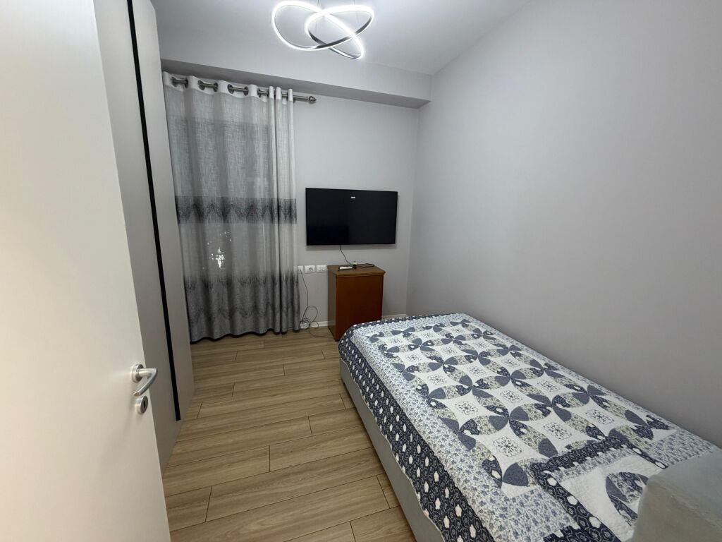 QERA 3+1+2+post parkimi Garden Building,Rruga e Kavajes,Tirane.