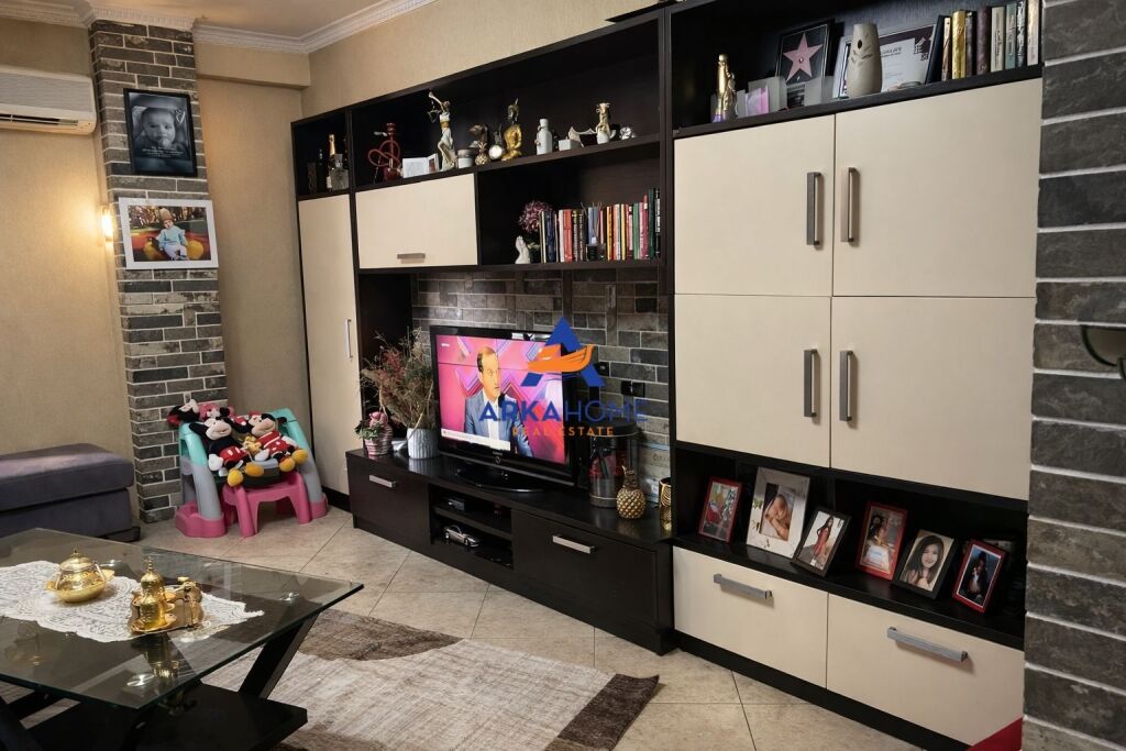 VENDESI APPARTAMENTO 2+1+2BALCONI "ASTIR" 162000 EURO