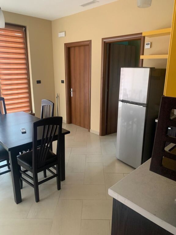 Apartament 3+1 per qira Stacioni i Trenit !