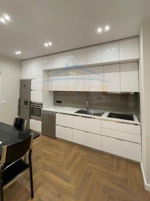Rent, Apartment 2+1+PARKING SPACE, New Bazaar, Tirana.