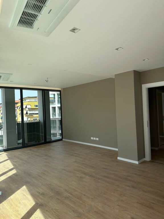 1+1,65 m2, al lago viu gener 2, il lago, 1000 euro lorde con amministrazione inclusa