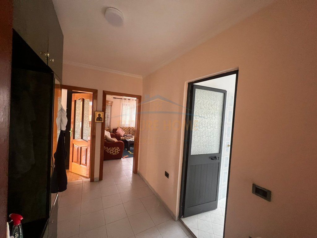 Affitto, Appartamento 2+1, Nuovo Mercato, Tirana.