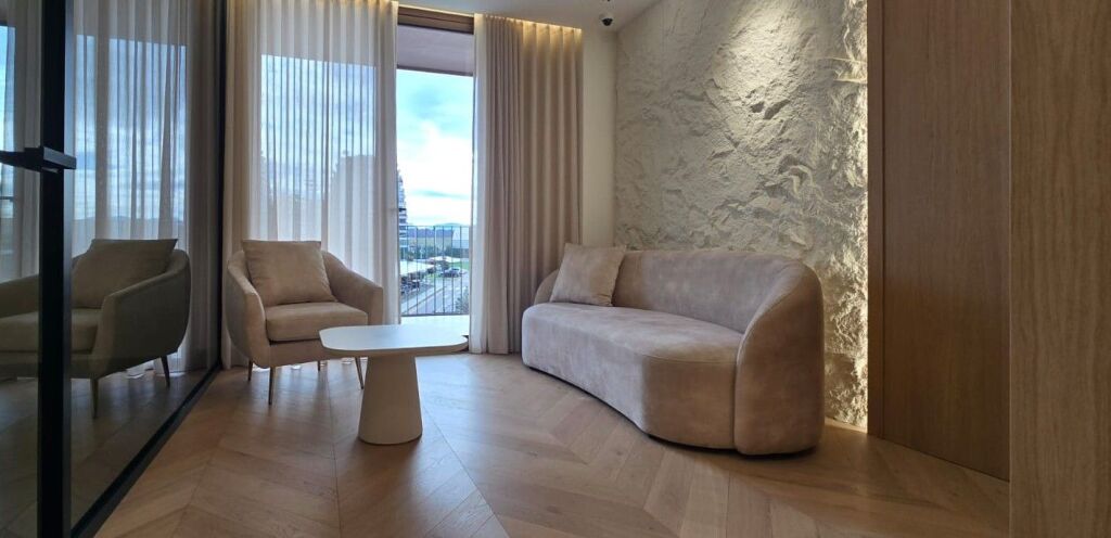 📌 JEPET AMBIENT ME QIRA – tek Residenca Altana | Komuna e Parisit 📍