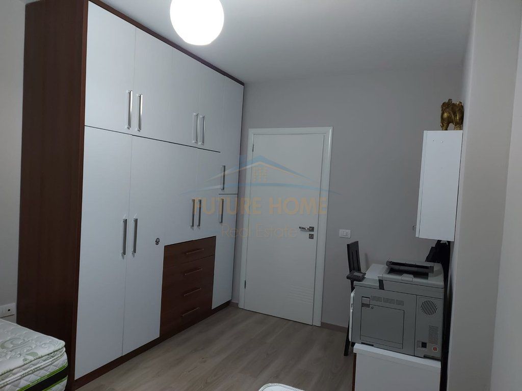 In vendita, Appartamento 2+1+2, Via 5 Maji, Tirana BLL65034