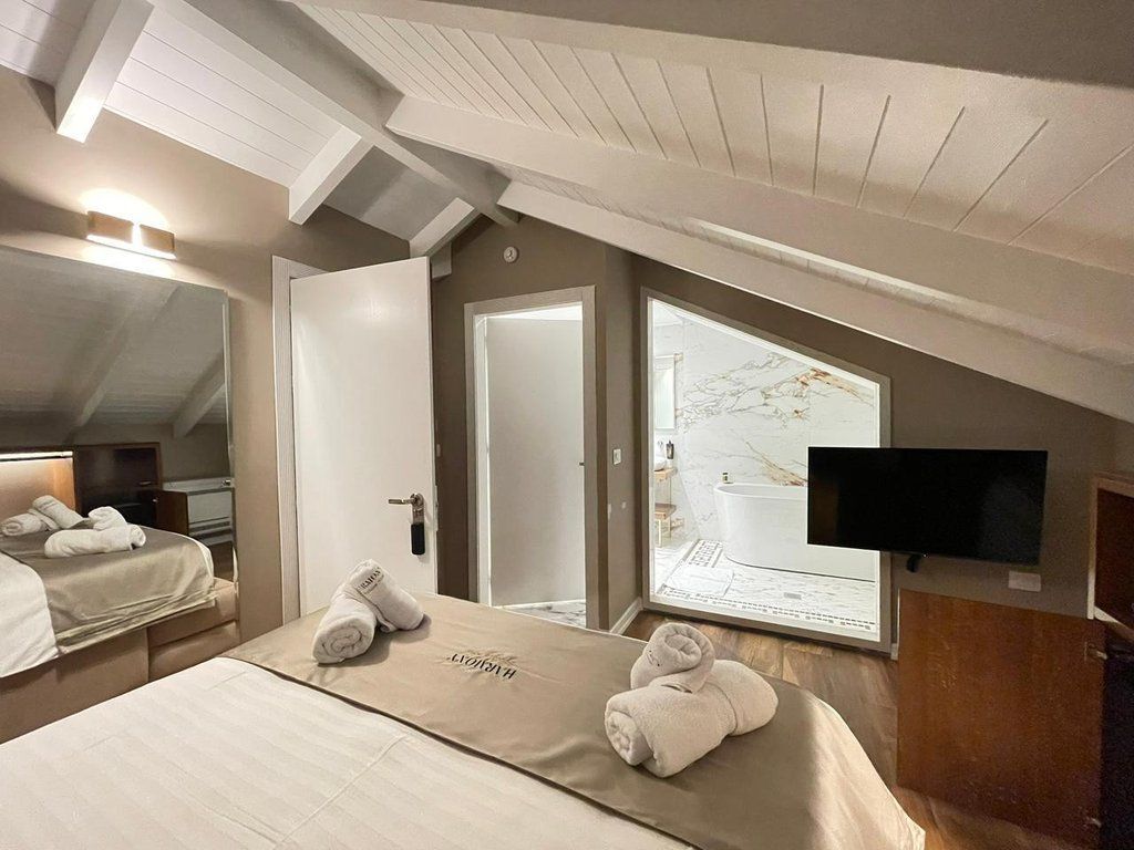VENDESI HOTEL A VLORE! 1.500.000 €