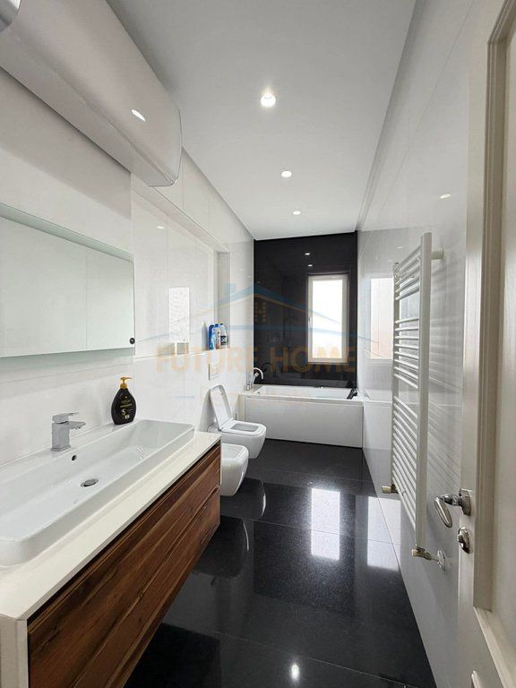 Qera, Apartament 2+1+2+Post Parkimi, Kopshti Botanik