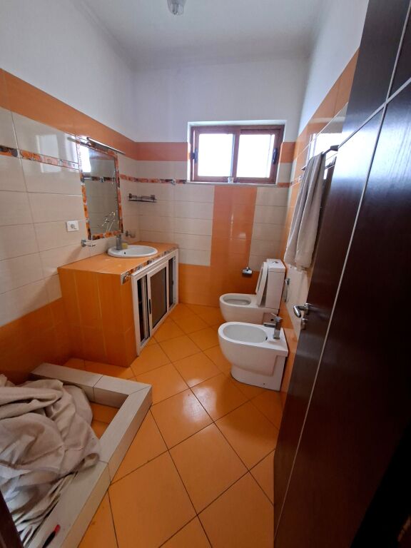 APPARTAMENTO 3+1+2 IN AFFITTO + parcheggio  KODRA E PRIFTIT 450 euro