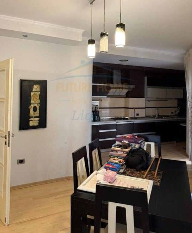 Qera, Apartament 2+1+2, 21 Dhjetori, Tiranë