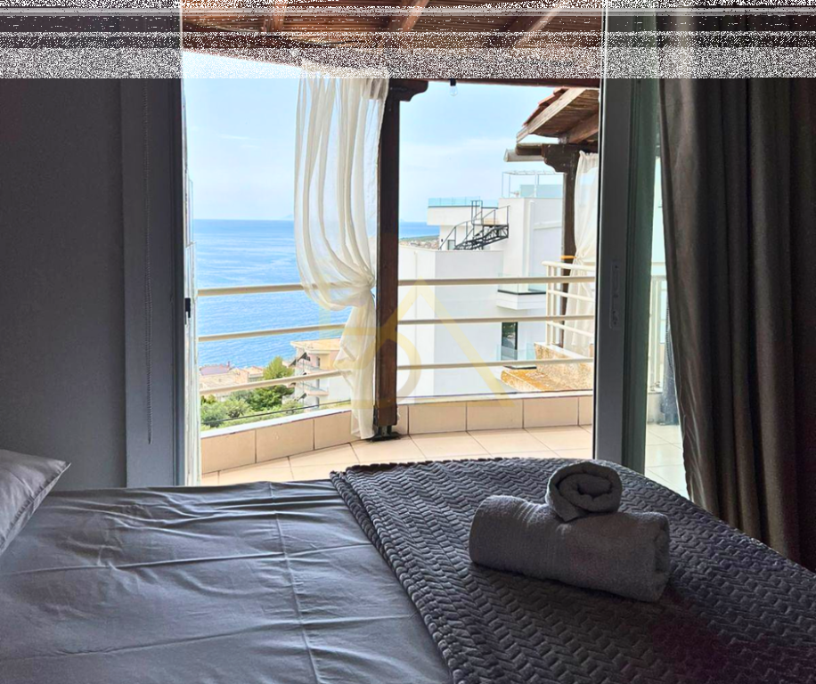 Vendesi Papafingo in Vendita con Vista Mare – Saranda