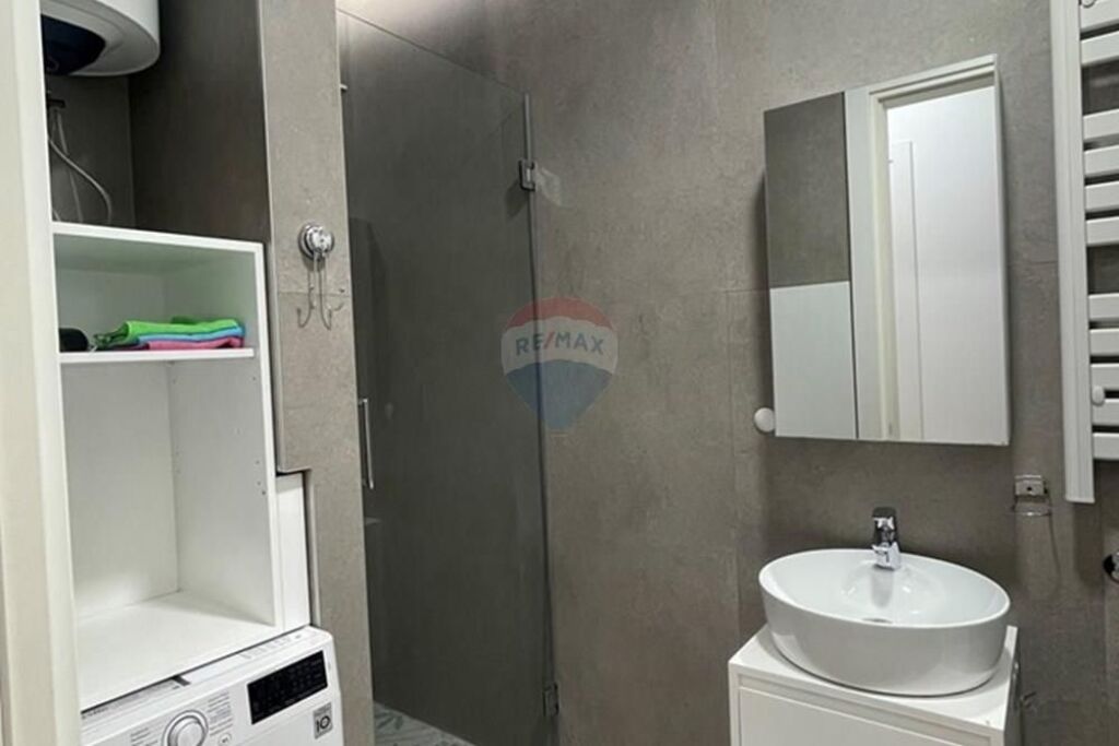 Apartament - Për Qira - Kompleksi Delijorgji, Tiranë