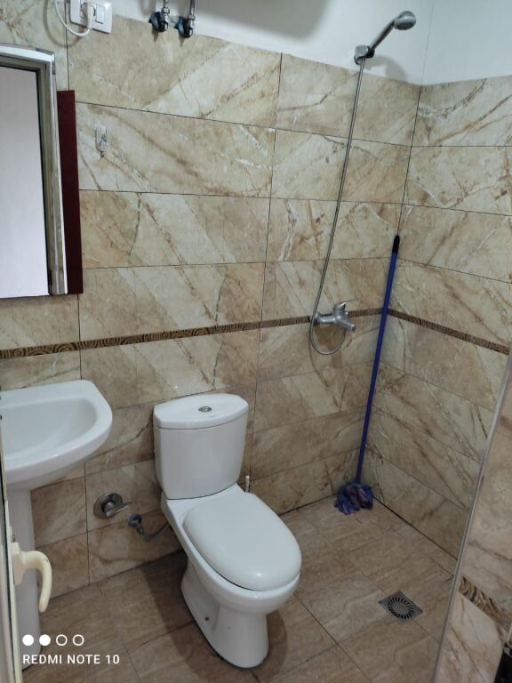 APPARTAMENTO 1+1.28000 LEKE. EX MERCATO ELETTRICO. BAR VA BENE