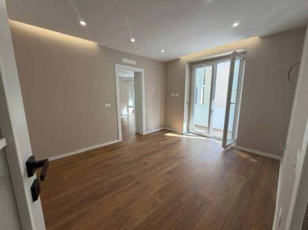 For sale, Apartment 1+1, Mine Peza Street, Tirana