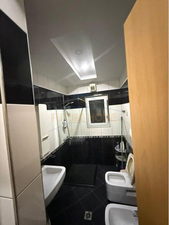 Affitto, Appartamento 2+1+2+Posto Auto, Nuovo Anello, Tirana