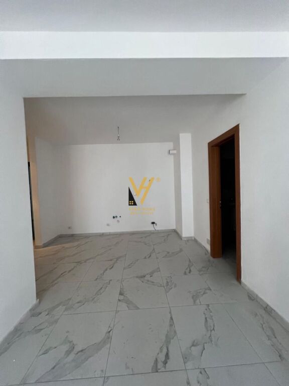 JEPET APARTAMENT 2+1+BLK ME QIRA NE KOMBINAT 35.000 LEKE