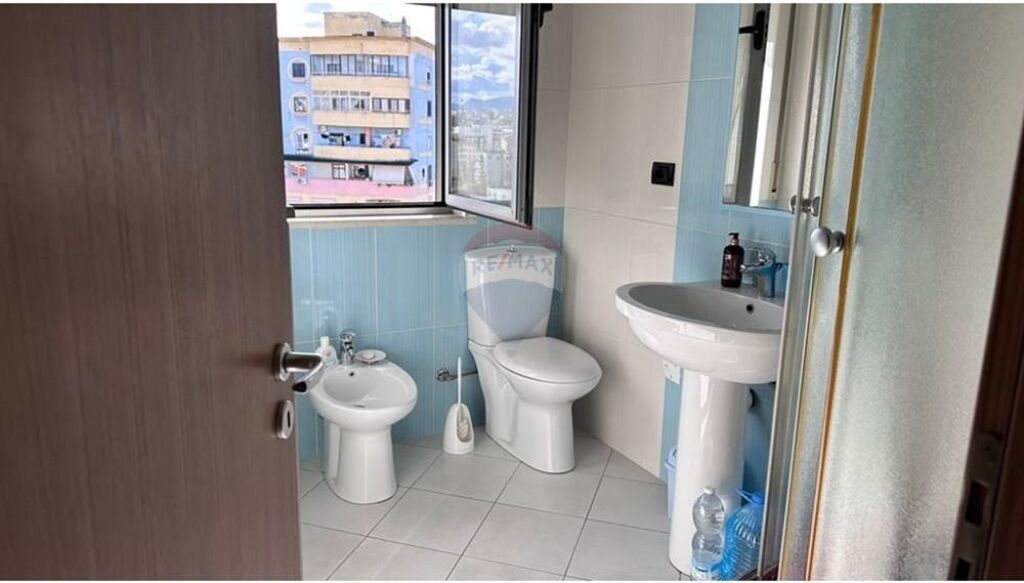 Appartamento 1+1 in affitto – Via Hoxha Tahsin, Pazari i Ri, Tirana