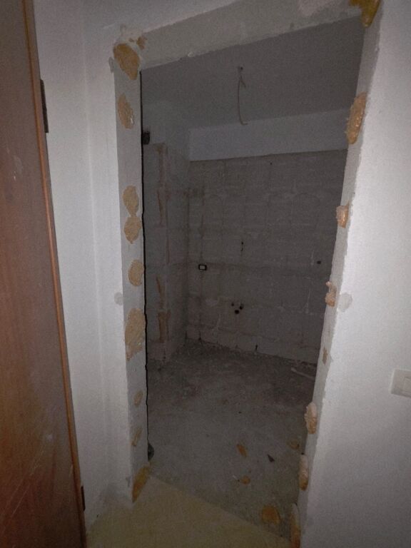 Apartamebt 1+1 per shitje ne Fresk!

