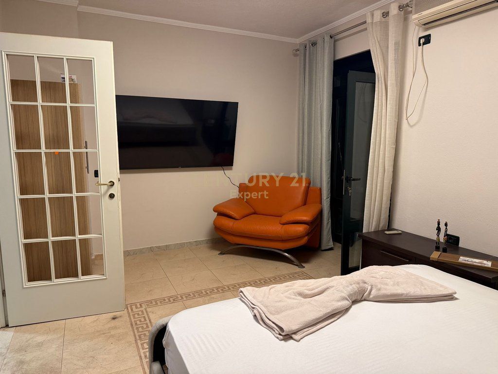 WE SELL 2+1 APARTMENT ON DURRES STREET ! 183,000 €