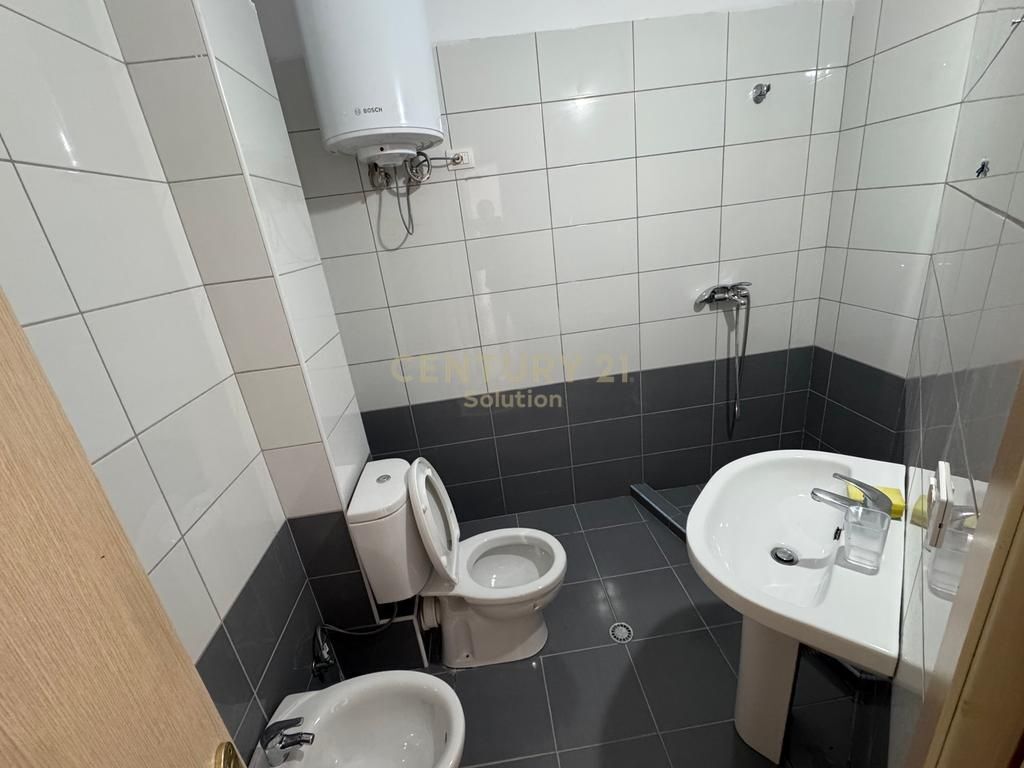 APARTAMENT 2+1+2 PER QIRA TEK LIQENI I THATE ! 450 € /Muaj