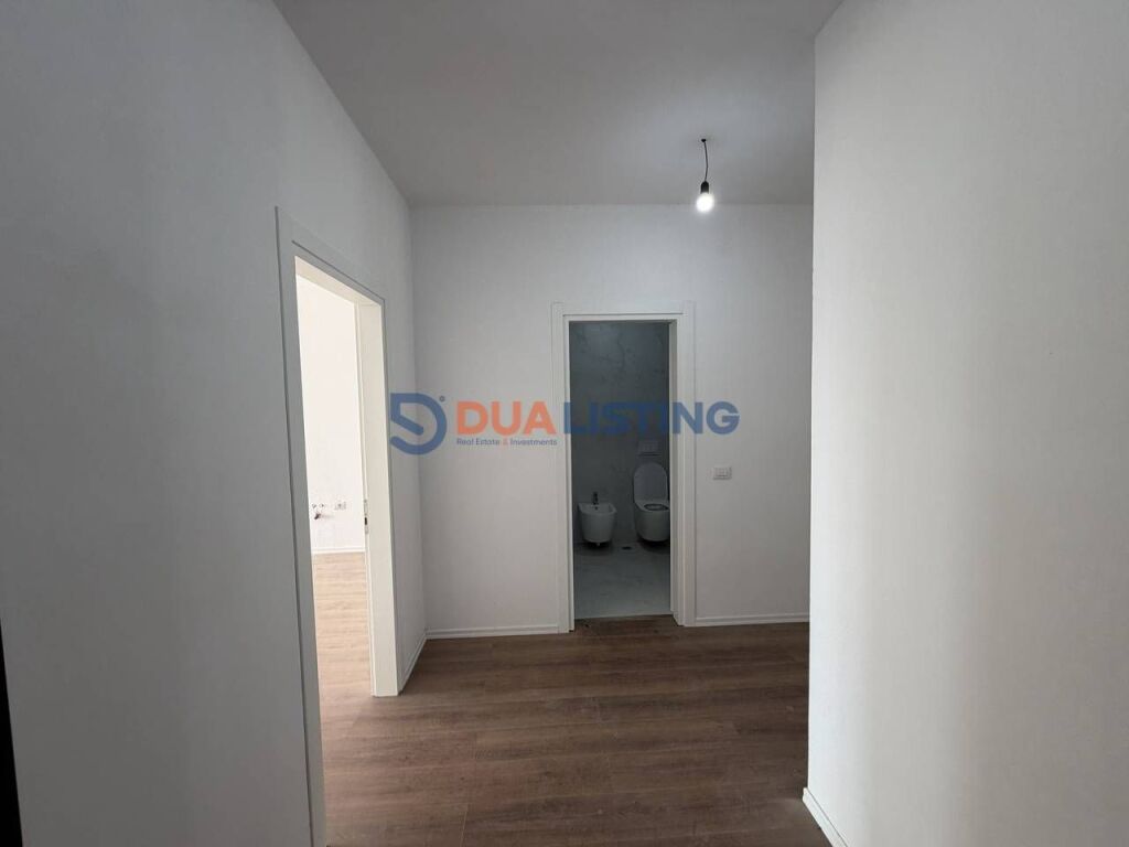 Apartment 1+1 for sale in Kamez!