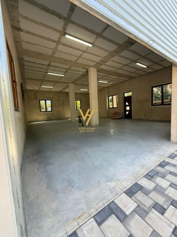 WAREHOUSE 120 M2 FOR RENT IN LAPRAKE 75,000 LEKE
