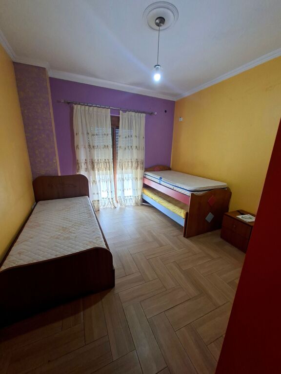 APPARTAMENTO 3+1+2 IN AFFITTO + parcheggio  KODRA E PRIFTIT 450 euro