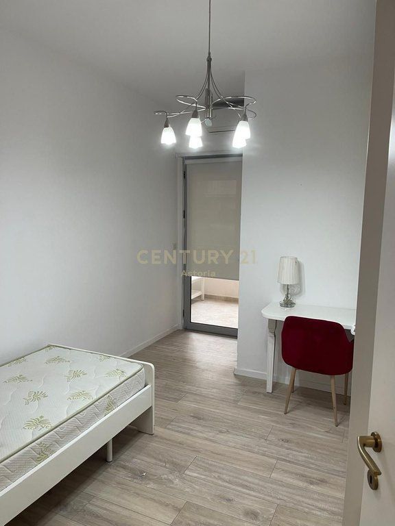 Apartament 2+1+2 + Garazh për Shitje