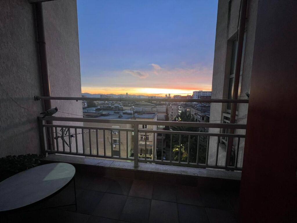 Appartamento 1+1 in affitto, via Xhanfize Keko vicino a Europianit 500 Euro