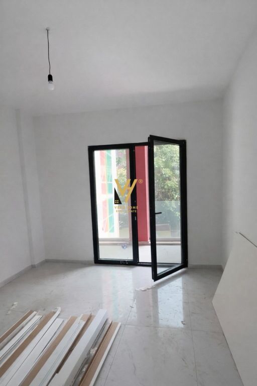 UFFICIO 70 M2 IN AFFITTO PRESSO GALERI ROMA, VIA KAVAJES 700 EURO