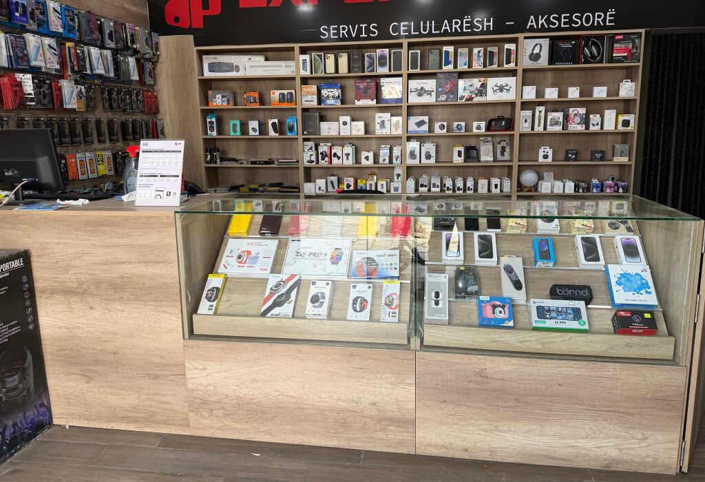 Occasione Vendesi Attività - Assistenza cellulari &amp; computer