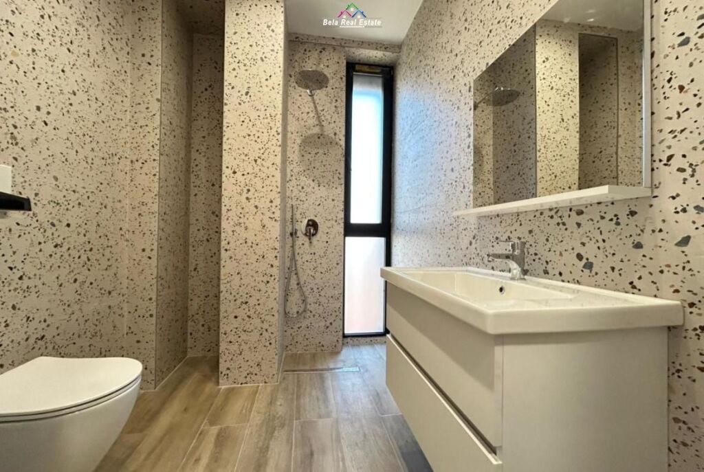 Office For Rent near Red School (ID BZ2843) Tirane