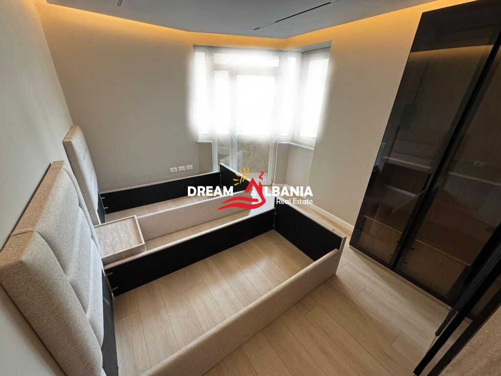 Appartamento 2+1+2 in vendita a Myslym Shyr, vicino all'ex Esposizione a Tirana (ID 41212137)