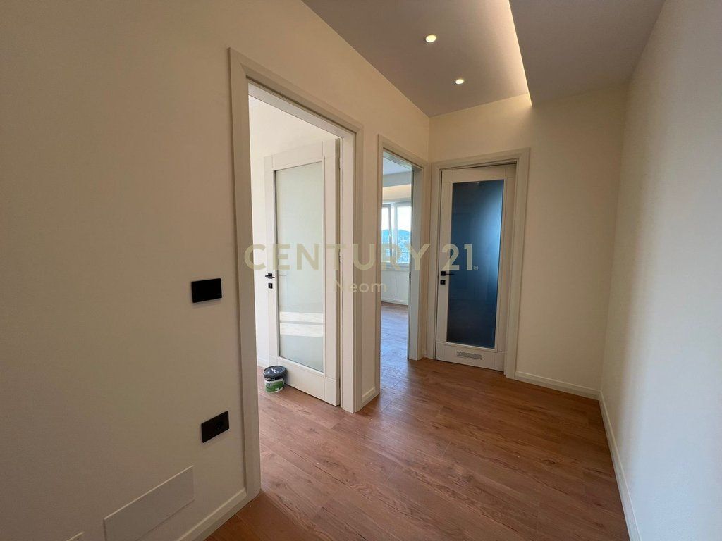 Appartamento 2+1+2 in Vendita ad Astir – 110 m²