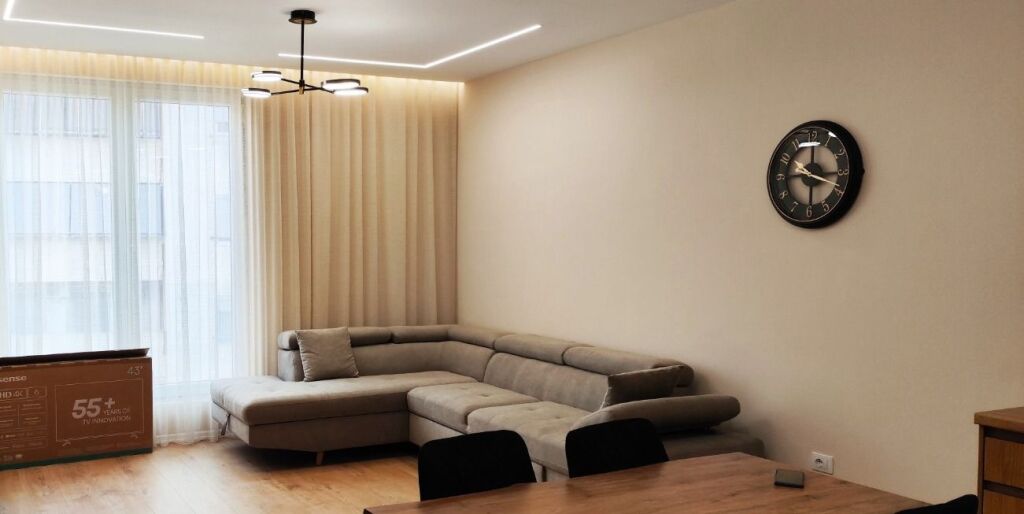For rent Apartment 1+1, Petrela street Train Station 700 thousand lek