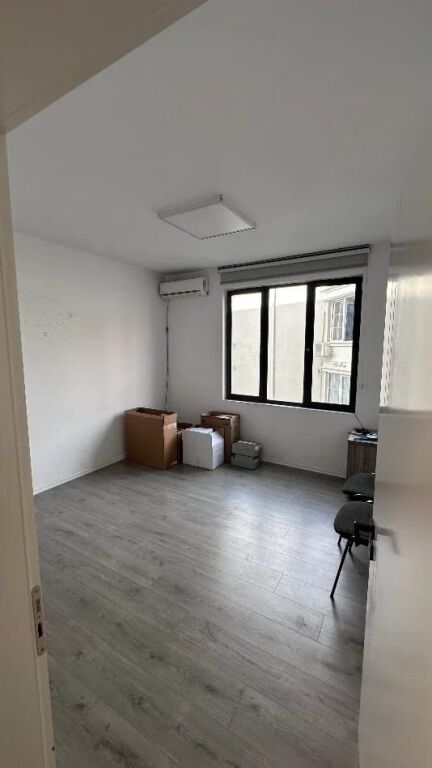 ZYRE ME QERA 116 M2 VASIL SHANTO 1.200 EURO