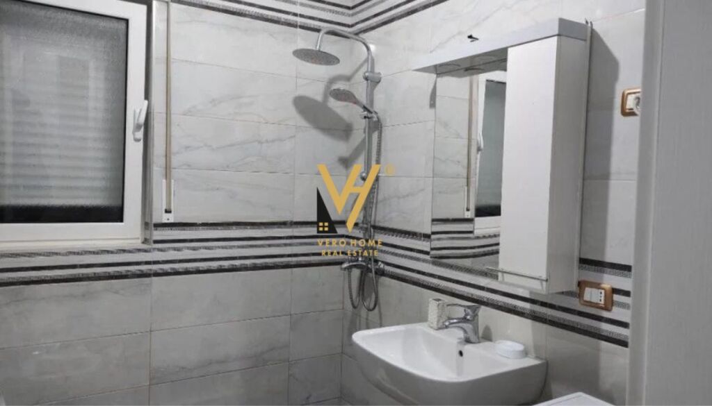 APARTMENT 2+1+2BLK FOR RENT NEAR THE BOTANICAL GARDEN 60,000 LEKE