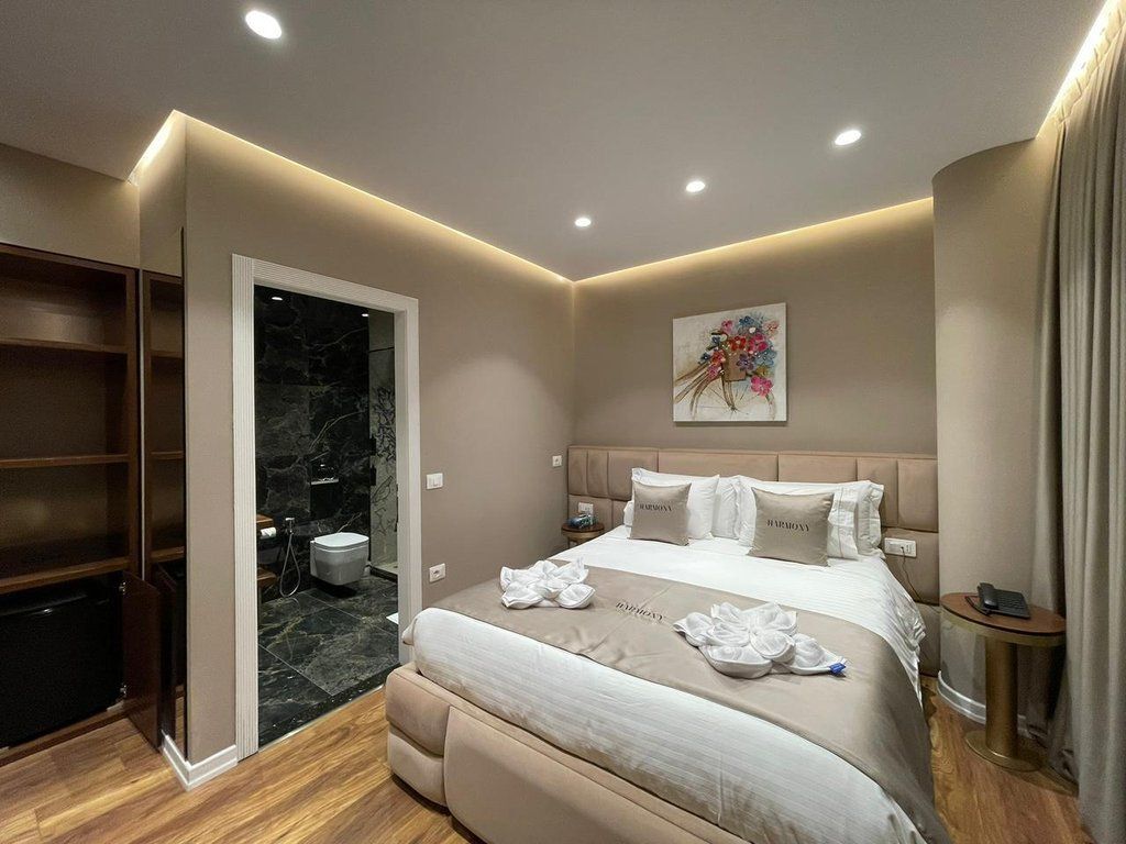 VENDESI HOTEL A VLORE! 1.500.000 €