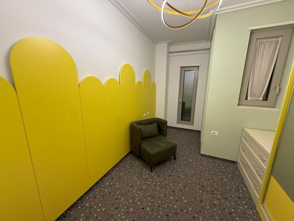 Qira apartament 3+1+2 tek Foleja e Gjelber ,Ring Center