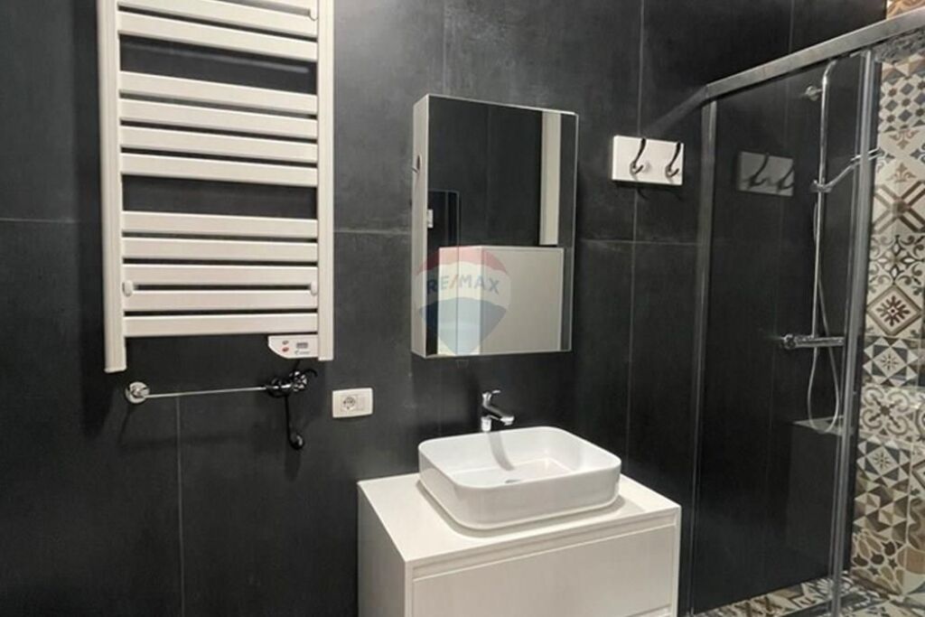 Apartament - Për Qira - Kompleksi Delijorgji, Tiranë