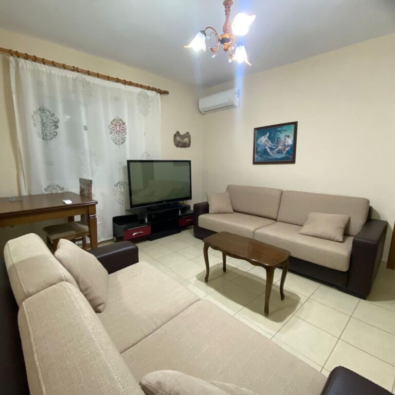 Apartament 2+1+2 me qera Xhamia e Tabakeve