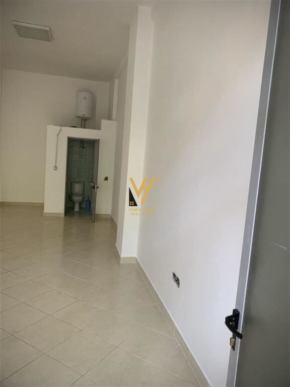 SHOP FOR SALE 38 M2 ON ISLAM ALLA STREET 145,000 EURO