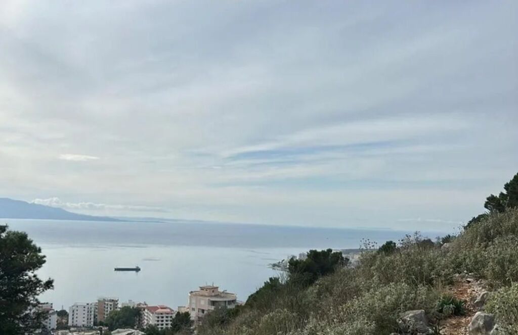 LAND FOR SALE IN SARANDE 250 M2 105,000 euro