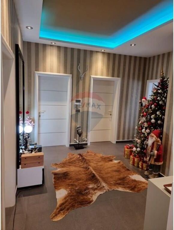 Apartment - For Rent - Siri Kodra, Tirana