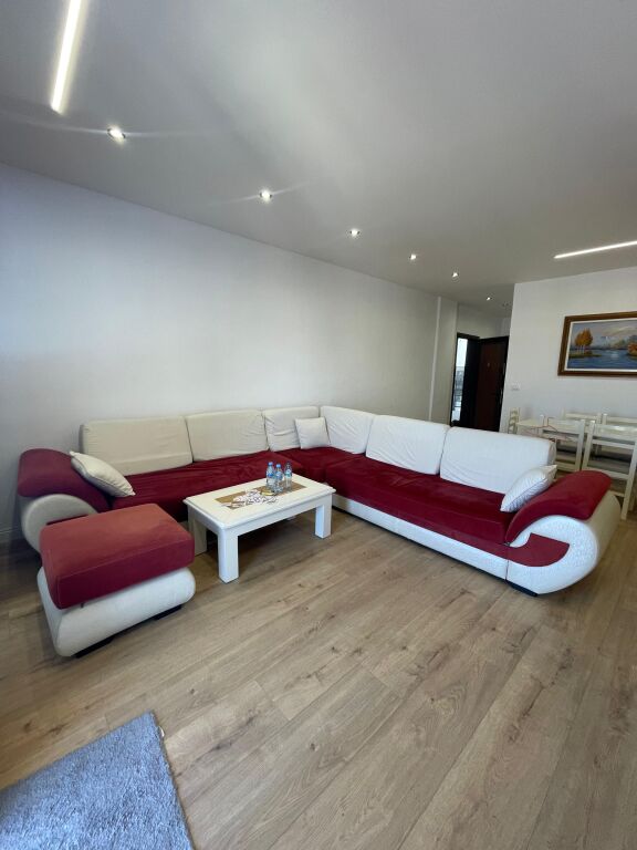 Apartment 2+1 for rent in the highly sought-after area near the former URT Durres.