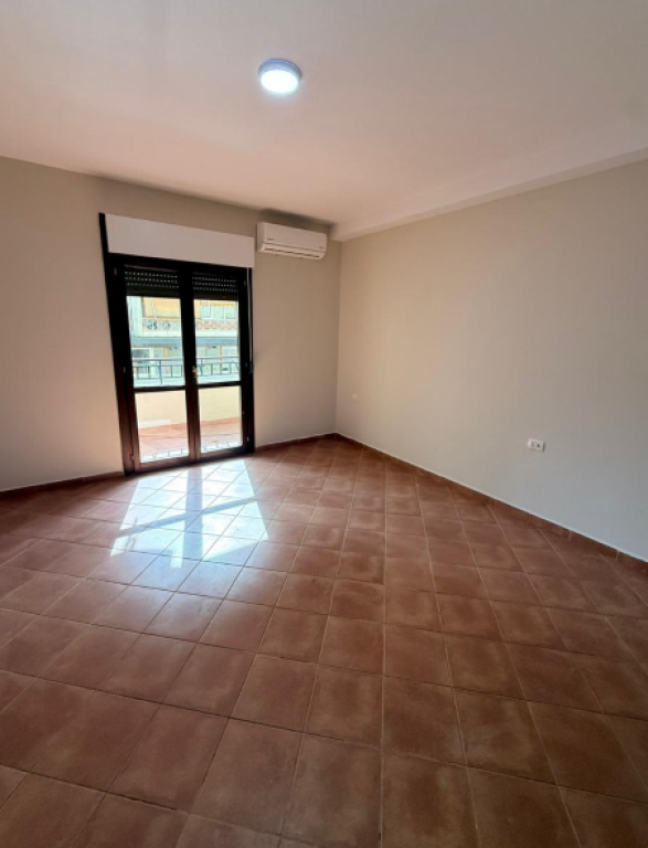 🏢 Office Space for Rent 3+1 – near the Municipality Roundabout📍
