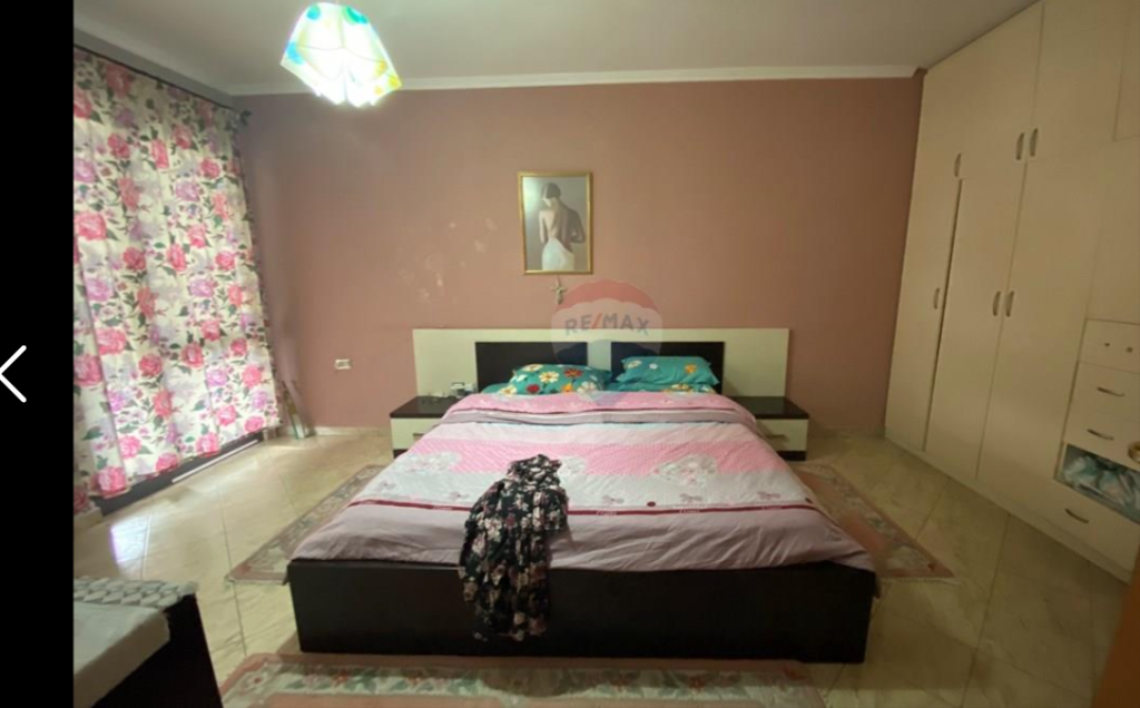 Apartament per shitje 3+1+2+2 ballkone tek Tregu Elektrik