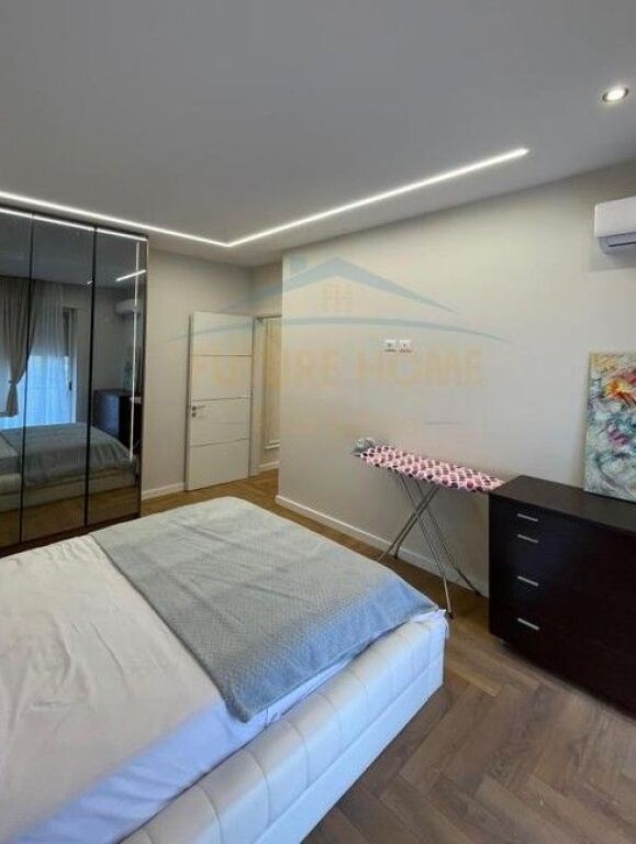 Rent, Apartment 2+1+PARKING SPACE, New Bazaar, Tirana.