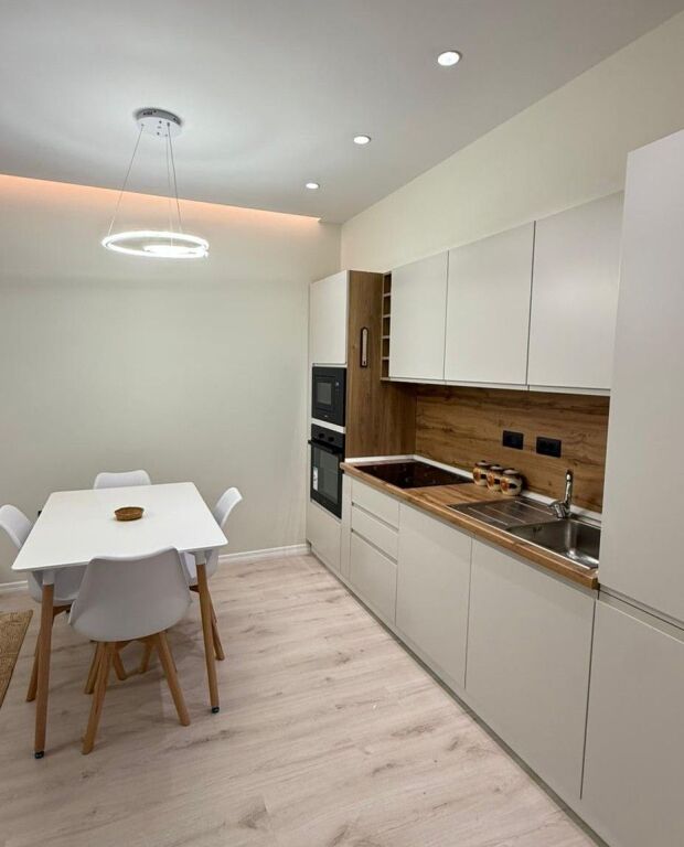 📌 Apartament 1+1 me Qira – Zona e Liceut ,pranë RTSH-së