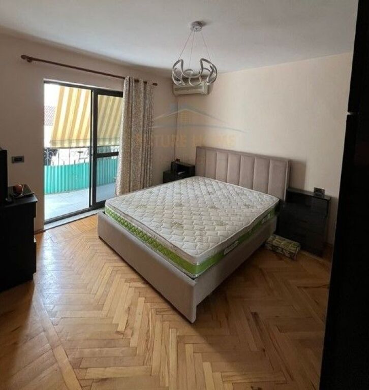 Affitto, Appartamento 2+1, Pazari i Ri, Tirana.