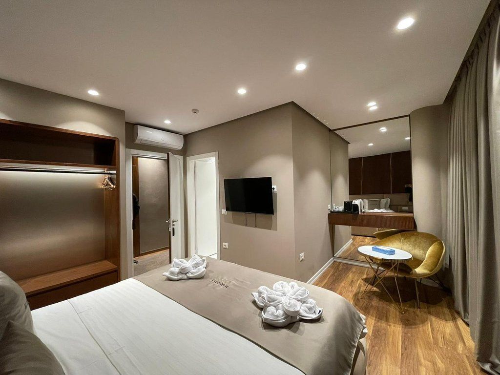 VENDESI HOTEL A VLORE! 1.500.000 €