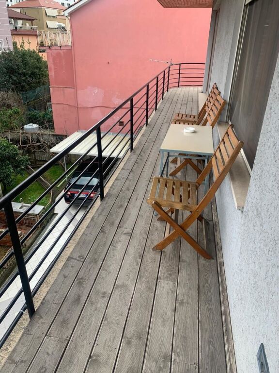 Apartament 3+1 per qira Stacioni i Trenit !
